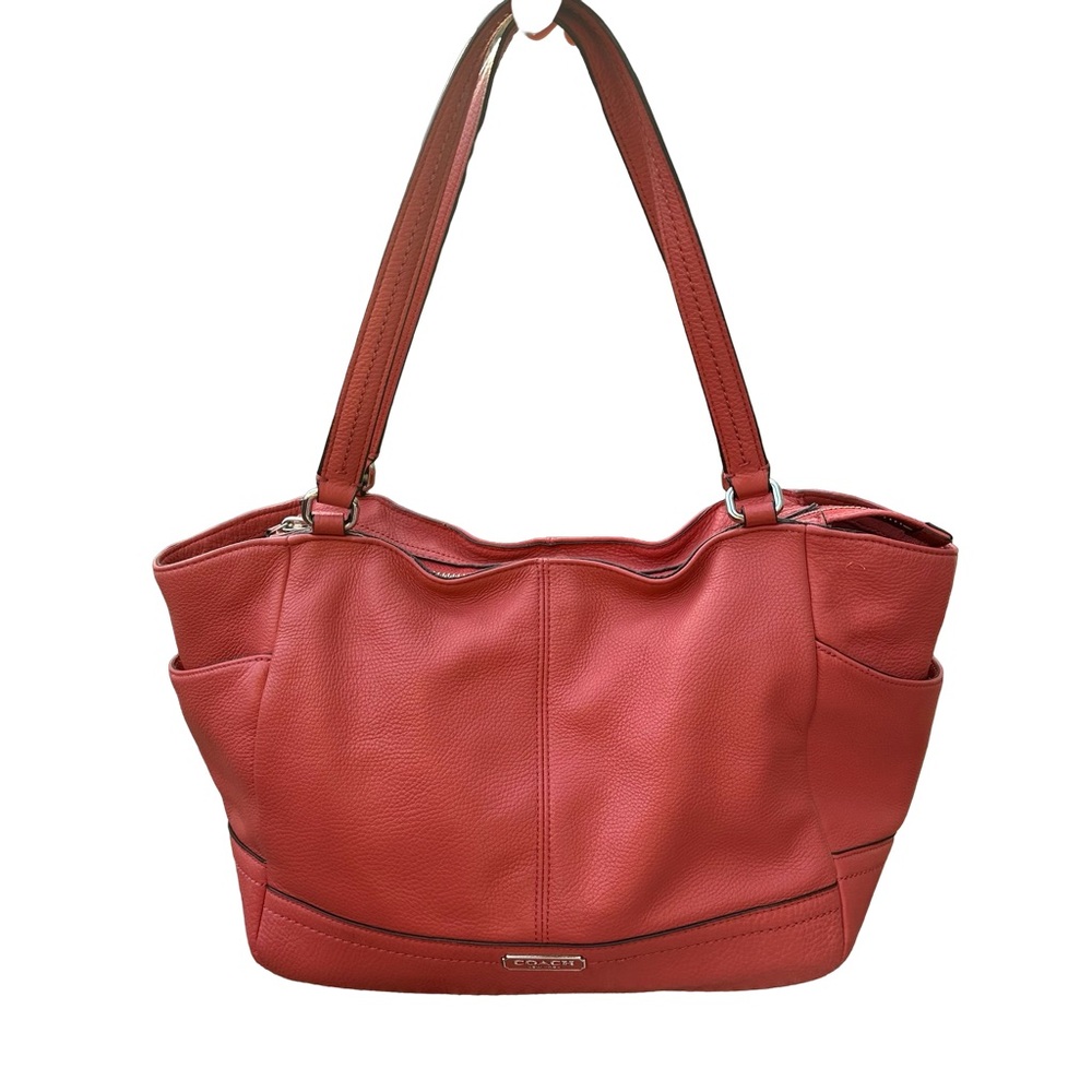 COACH pebbled leather shoulder bag 🧡